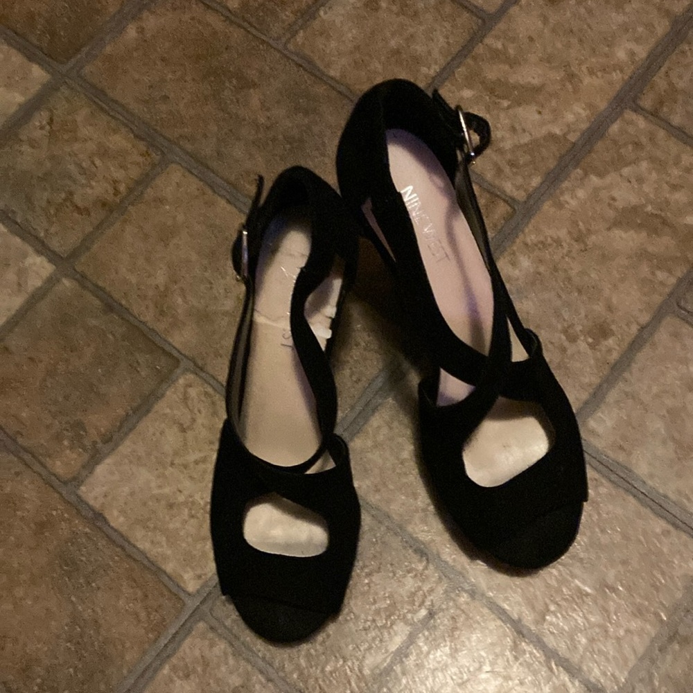 Women’s Nine West wedges